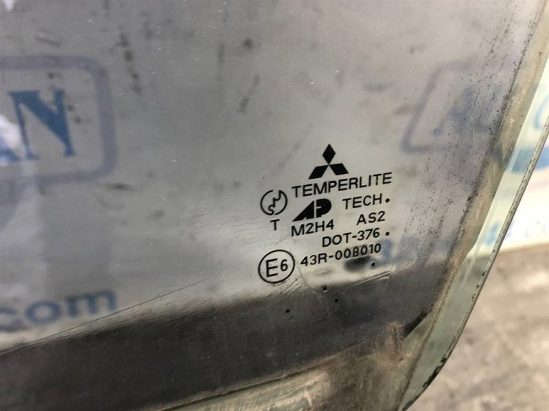 Стекло двери переднее левое MITSUBISHI GALANT 03-12 Седан 2.4 Стекло двери переднее левое MITSUBISHI GALANT 03-12 Седан 2.4