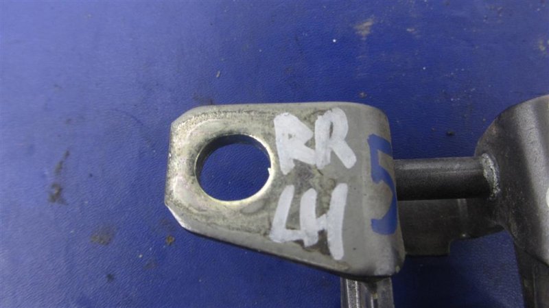 Петля двери верхняя задняя левая LANCER X 10 07-15 2007 Седан 2.0 Петля двери верхняя задняя левая LANCER X 10 07-15 2007 Седан 2.0