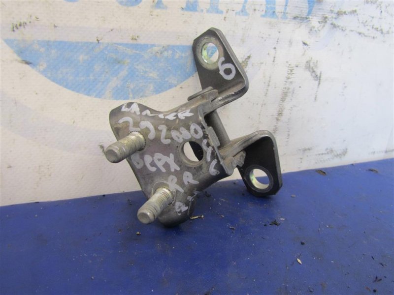 Петля двери верхняя задняя правая MITSUBISHI LANCER X 10 07-15 2007 Седан 2.0 5732A008 Б/У