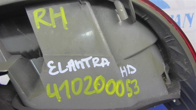 Фонарь наружный задний правый ELANTRA HD 06-11