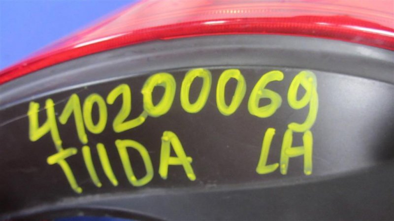 Фонарь наружный задний левый TIIDA/VERSA C11 04-11