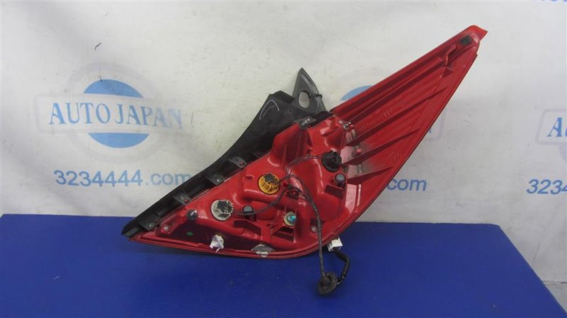 Фонарь наружный задний левый NISSAN TIIDA/VERSA C11 04-11