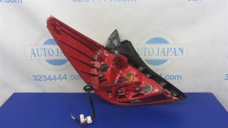 Фонарь наружный задний правый NISSAN TIIDA/VERSA C11 04-11