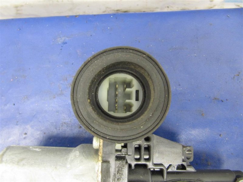 Стеклоподъемник задний левый M35/M45 04-10 2006 Седан 3.5 VQ35DE