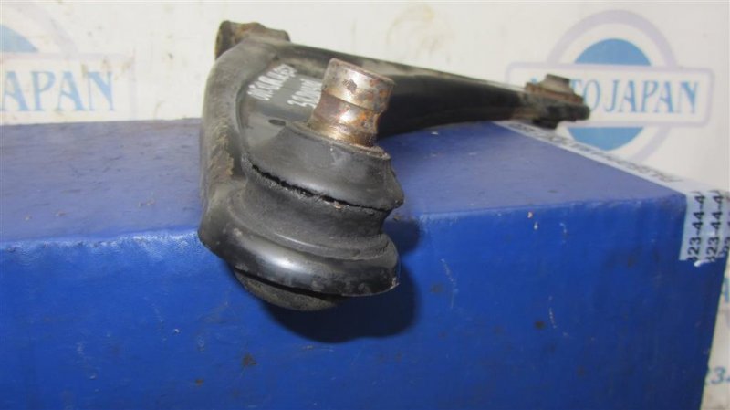 Рычаг передней подвески нижний передний левый OUTLANDER XL 05-13 2006 Внедорожник 3.0