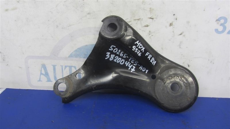 Крепление балки подвески переднее правое ACURA MDX (YD3) 13-21 2014 Внедорожник 3.5 50265-TZ5-A01 Б/У