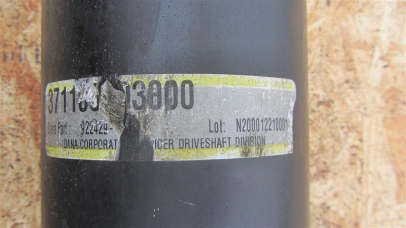 Карданный вал задний TOYOTA SEQUOIA 01-07 UCK35 4.7 2UZFE Карданный вал задний TOYOTA SEQUOIA 01-07 UCK35 4.7 2UZFE