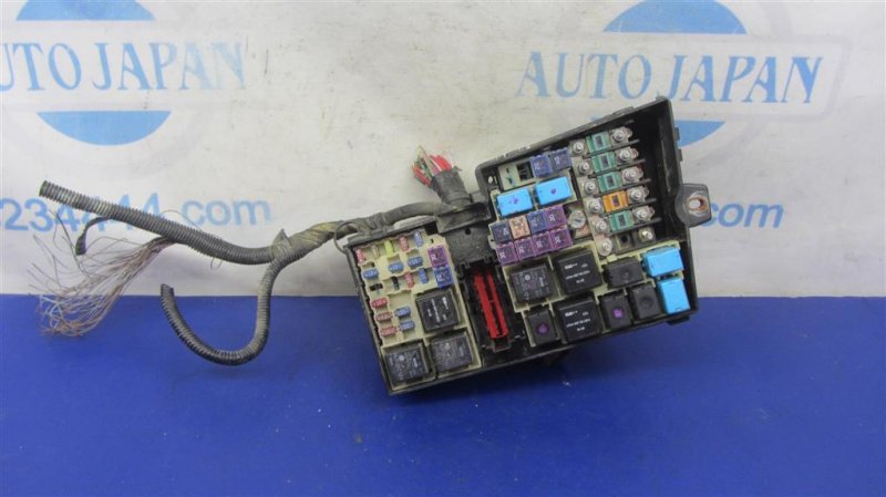 Блок предохранителей моторный отсек MAZDA CX-7 06-12 EH50-66-760B Б/У