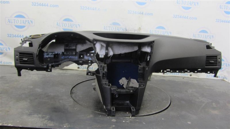 Торпедо SUBARU OUTBACK 09-14 BR 2011 Внедорожник 2.5 66050AJ00A Б/У