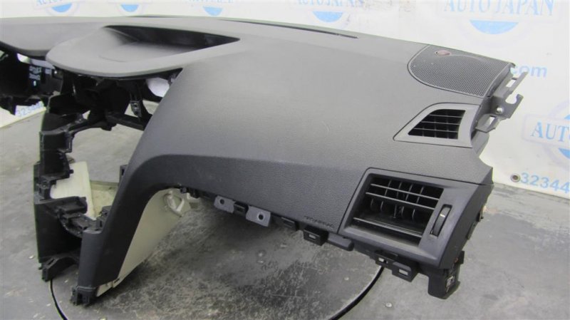 Торпедо SUBARU OUTBACK 09-14 BR Внедорожник 2.5