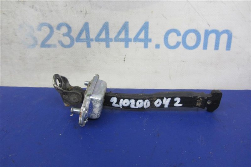 Запчасть ограничитель двери передний правый KIA SORENTO XM 09-14 2012 Внедорожник 3.5 79390-2P000 Б/У Ограничитель двери передний правый KIA SORENTO XM 09-14 2012 Внедорожник 3.5 79390-2P000 Б/У