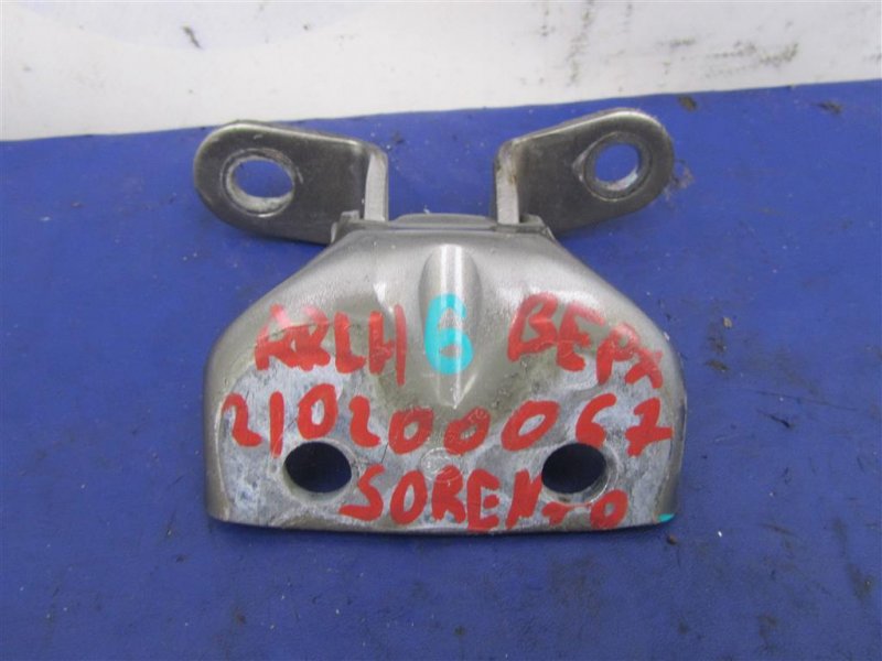 Запчасть петля двери верхняя задняя левая KIA SORENTO XM 09-14 2012 Внедорожник 3.5 79330-2B020 Б/У Петля двери верхняя задняя левая KIA SORENTO XM 09-14 2012 Внедорожник 3.5 79330-2B020 Б/У