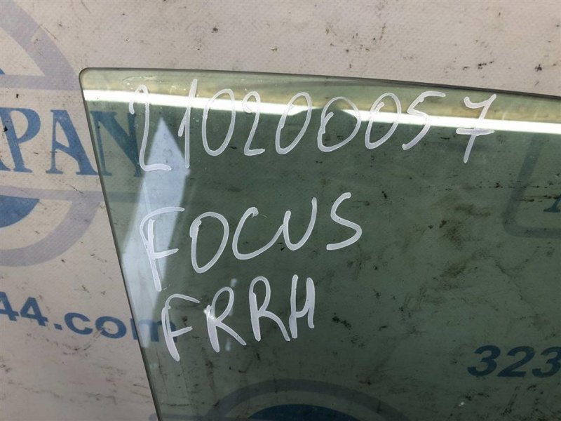 Стекло двери переднее правое FOCUS 10-18 2014 Седан 2.0
