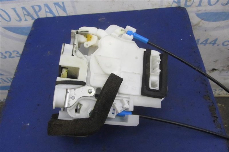 Замок двери передний правый OUTBACK 09-14 BR 2011 Внедорожник 2.5