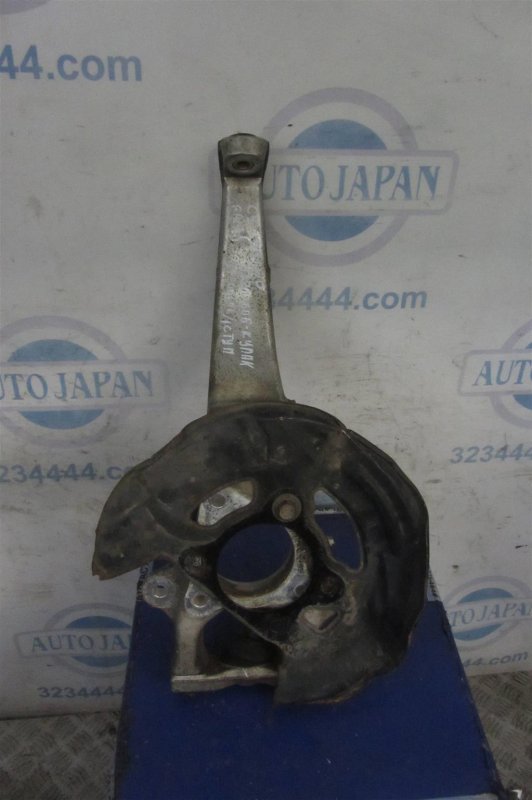 Кулак поворотный передний правый LEXUS GS350 GS300 05-11 43201-30021 Б/У