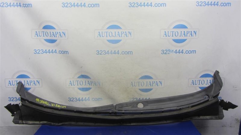 Запчасть пластик под лобовое стекло / жабо MITSUBISHI OUTLANDER XL 05-13 2009 Внедорожник 2.4 7405A435 Б/У Пластик под лобовое стекло / Жабо MITSUBISHI OUTLANDER XL 05-13 2009 Внедорожник 2.4 7405A435 Б/У