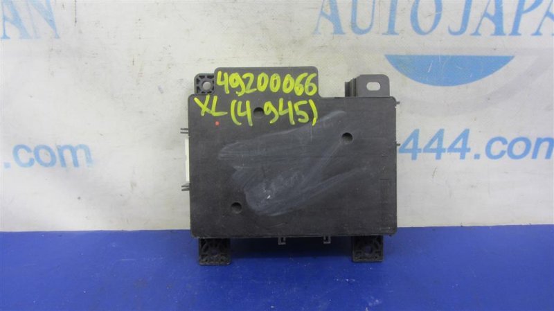 Блок предохранителей салон MITSUBISHI OUTLANDER XL 05-13 Внедорожник 2.4