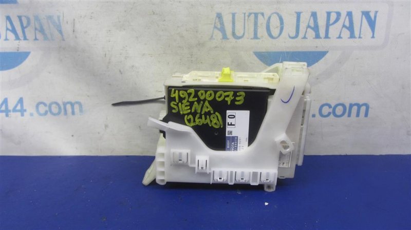 Блок комфорта TOYOTA SIENNA 11-16 2014 Внедорожник 3.5 89221-08070 Б/У