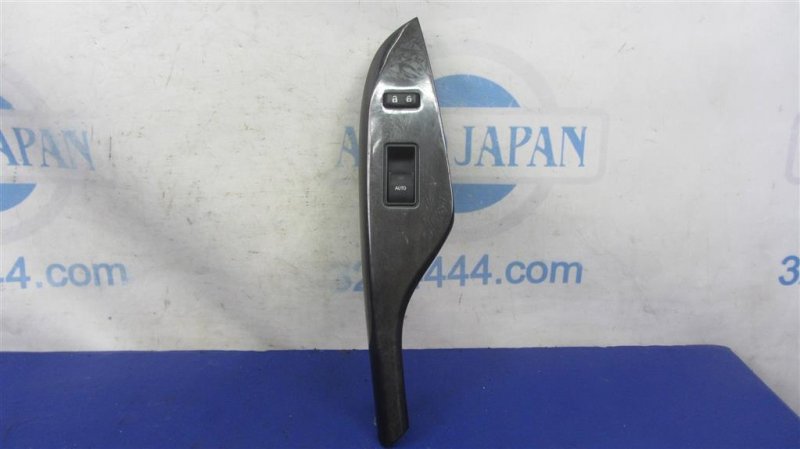 Кнопка стеклоподъемника передняя правая TOYOTA SIENNA 11-16 2014 Внедорожник 3.5 84810-0T010 Б/У