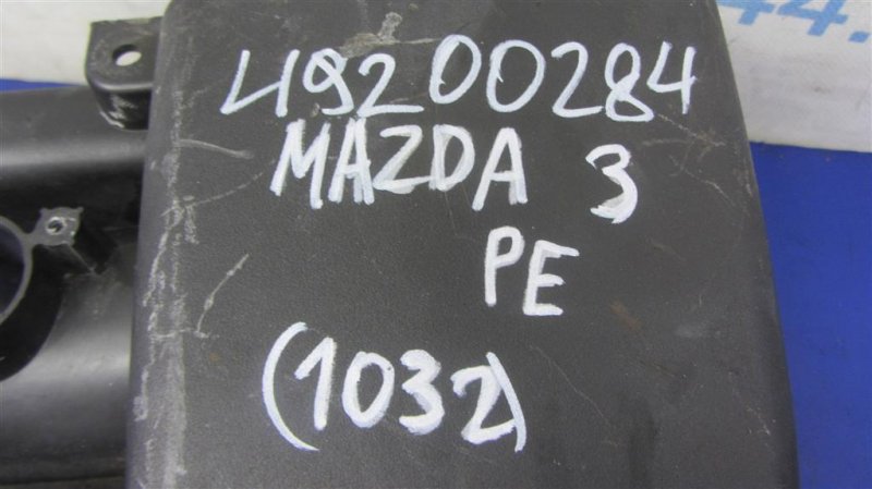 Корпус воздушного фильтра 3 BL 09-13 2012 Седан 2.0 Корпус воздушного фильтра 3 BL 09-13 2012 Седан 2.0