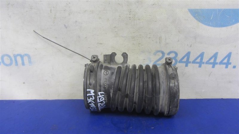 Запчасть патрубок воздушного фильтра MAZDA 3 BL 09-13 2012 Седан 2.0 PE07-13-221 Б/У Патрубок воздушного фильтра MAZDA 3 BL 09-13 2012 Седан 2.0 PE07-13-221 Б/У