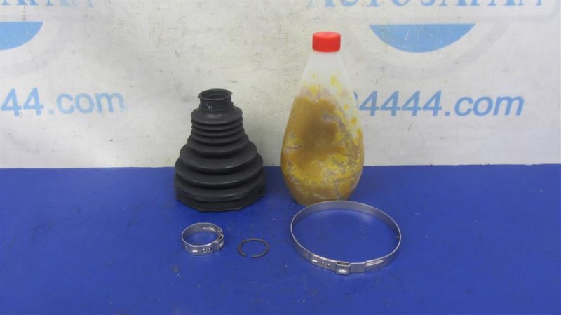 Пыльник ШРУСа LEXUS RX350/450 15-22 2GR 04437-48161 новая