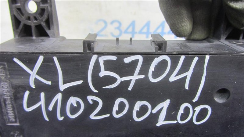 Блок предохранителей салон OUTLANDER XL 05-13 2007 Внедорожник 3.0