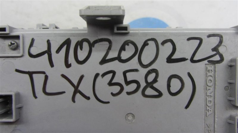 Блок предохранителей салон TLX 14-17 2017 Седан 2.4