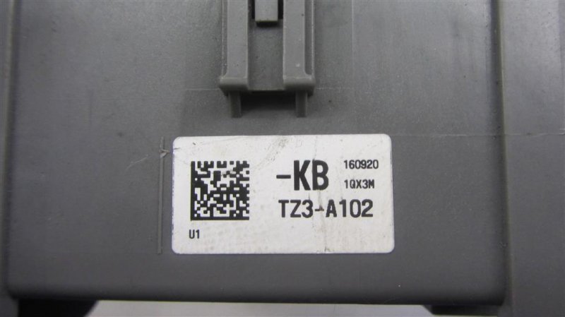 Блок предохранителей салон TLX 14-17 2017 Седан 2.4