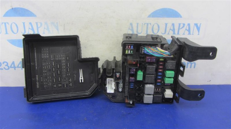 Блок предохранителей моторный отсек KIA SORENTO XM 09-14 2012 Внедорожник 3.5 91200-1U090 Б/У