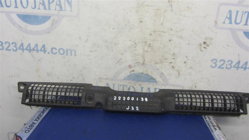 Накладка замка капота NISSAN TEANA J32 08-14 Б/У