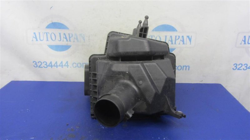 Корпус воздушного фильтра M35/M45 04-10 2006 Седан 3.5 VQ35DE