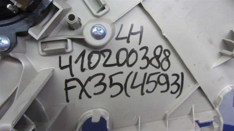 Обшивка багажника левая FX/QX70 S51 08-17 2011 Внедорожник 3.5