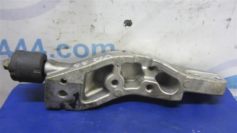 Кронштейн опоры двигателя правый INFINITI FX S50 03-08 Внедорожник 3.5