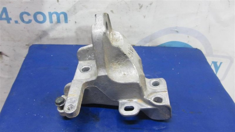 Кронштейн двигателя передний INFINITI QX60/JX35 12-20 Внедорожник 3.5