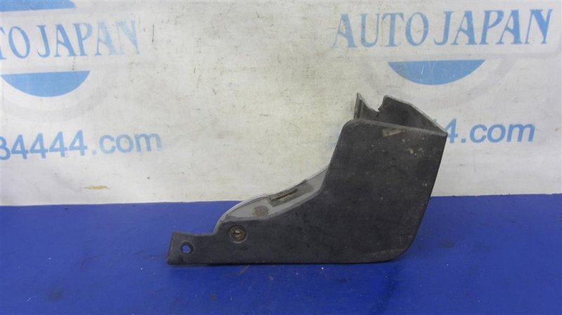 Брызговик передний правый M35/M45 04-10 2006 Седан 3.5 VQ35DE