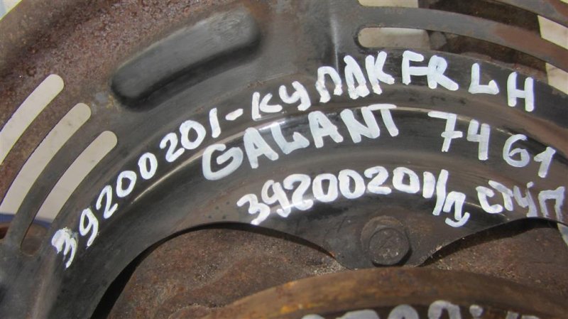 Кулак поворотный передний левый MITSUBISHI GALANT 03-12 Седан 2.4