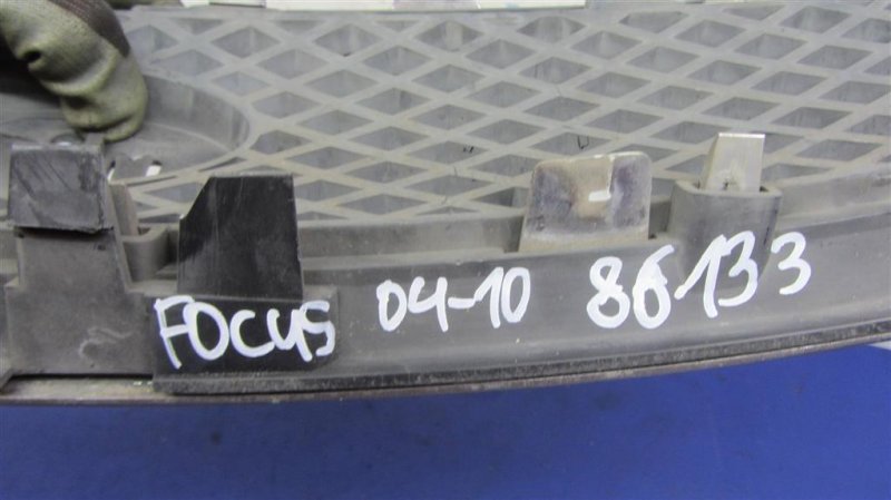 Решетка радиатора FOCUS 04-11