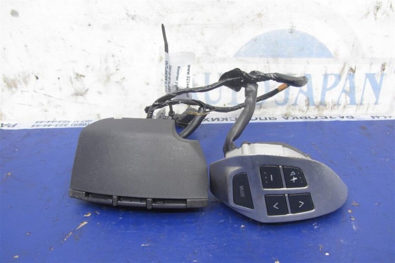 Кнопки на руль MITSUBISHI OUTLANDER XL 05-13 2007 Внедорожник 3.0 8750A021 Б/У