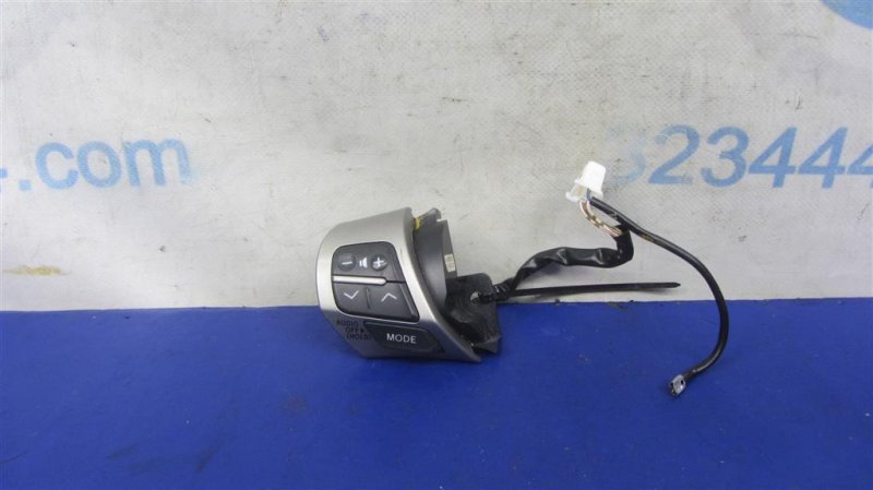 Кнопки на руль TOYOTA CAMRY 40 06-11 2009 ACV40 2.4 2AZFE 84247-06070-B0 Б/У