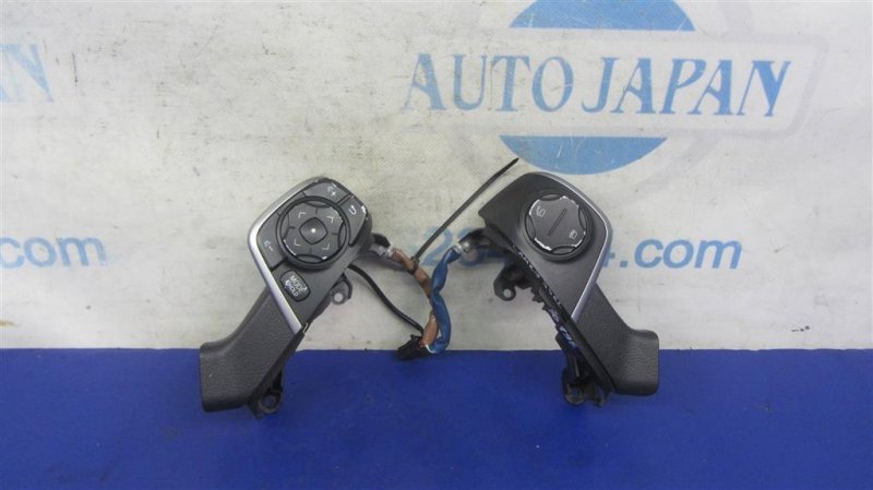 Кнопки на руль TOYOTA CAMRY 50 12-15 2012 ASV50 2.5 2ARFE 84250-06290 Б/У