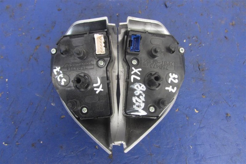 Кнопки на руль OUTLANDER XL 05-13 2007 Внедорожник 3.0