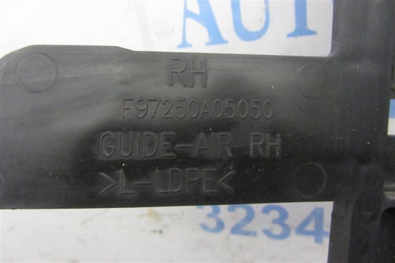 Дефлектор радиатора правый NISSAN TEANA J31 03-07