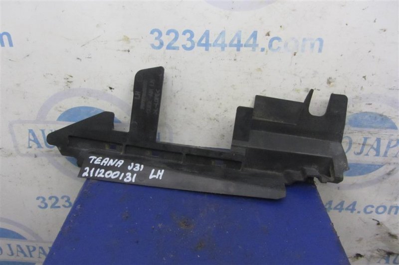 Дефлектор радиатора левый NISSAN TEANA J31 03-07 92185-9W50A Б/У