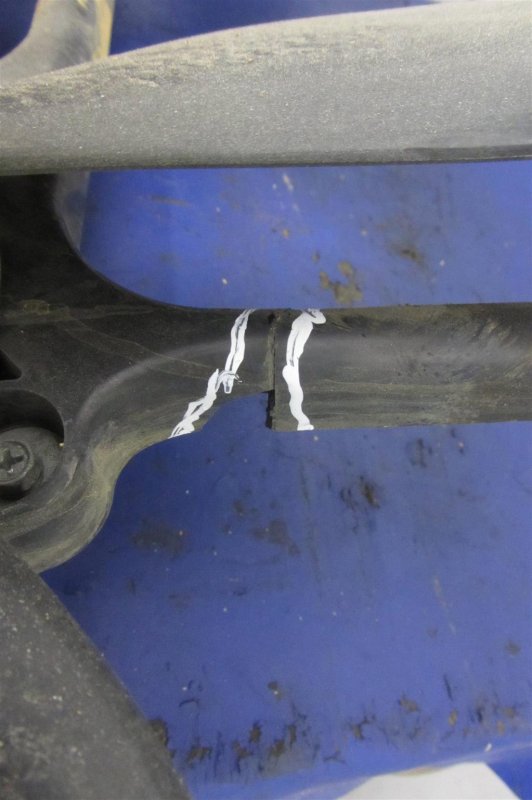 Диффузор вентилятора основного радиатора TEANA J31 03-07