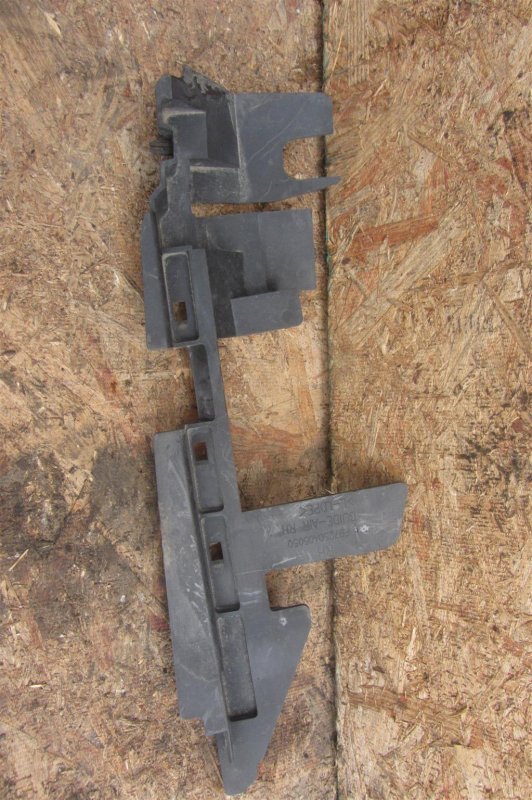 Дефлектор радиатора правый NISSAN TEANA J31 03-07