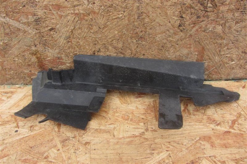 Дефлектор радиатора левый NISSAN TEANA J31 03-07 92185-9W50A Б/У