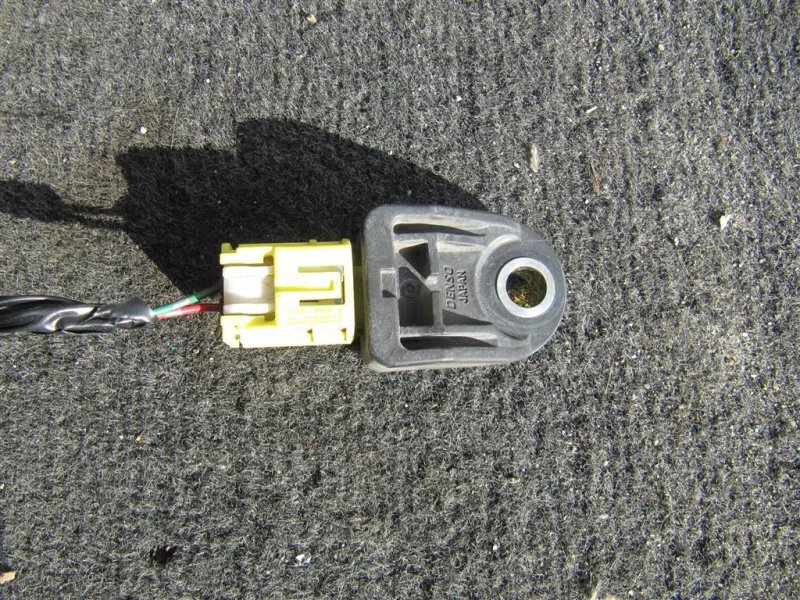 Запчасть датчик удара TOYOTA CAMRY 40 06-11 89173-09400 Б/У Датчик удара TOYOTA CAMRY 40 06-11 89173-09400 Б/У