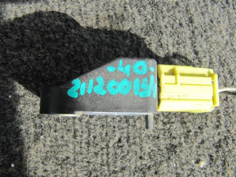 Датчик удара CAMRY 40 06-11 Датчик удара CAMRY 40 06-11