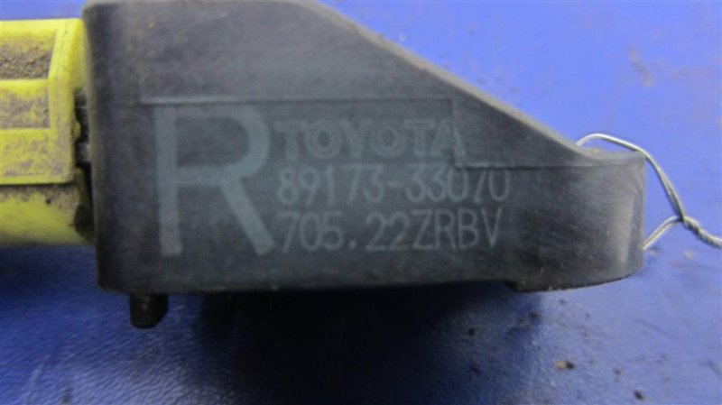 Датчик удара TOYOTA CAMRY 40 06-11 Датчик удара TOYOTA CAMRY 40 06-11